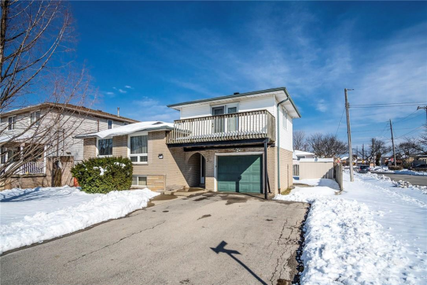 75 ATERNO Drive, Hamilton