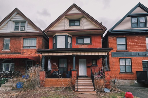 19 Greenaway Avenue, Hamilton