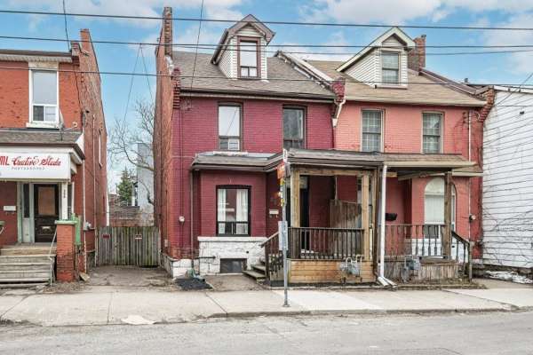 202 John Street N, Hamilton