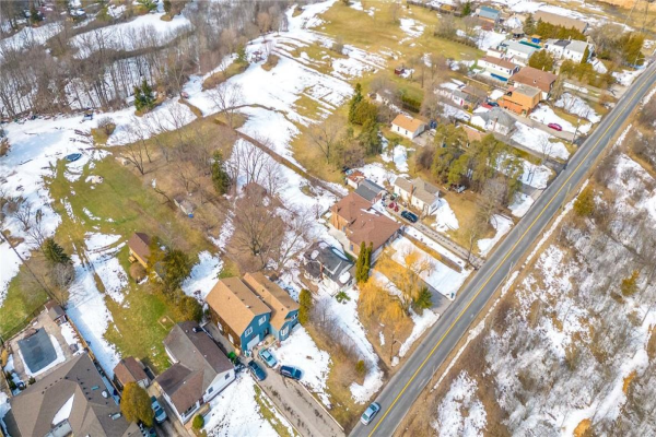 1402 Old York Road, Burlington