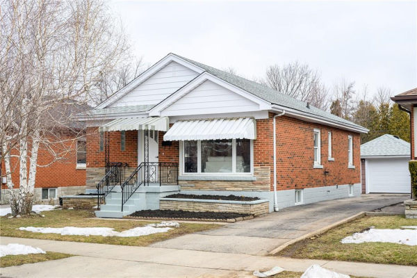 919 Brucedale Avenue E, Hamilton