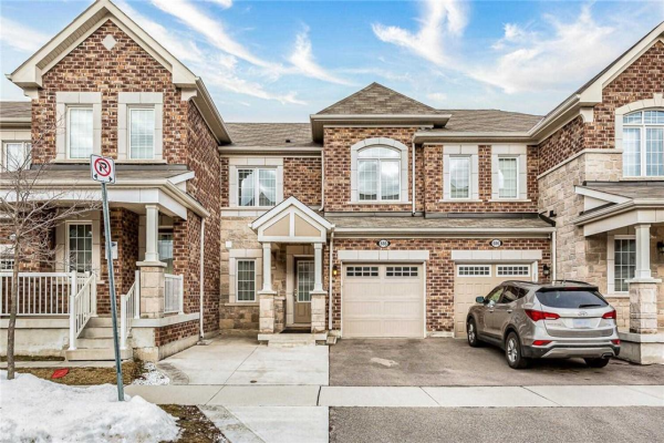 688 LAKING Terrace, Milton