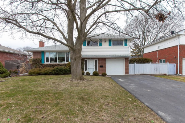 362 EAST SIDE Crescent, Burlington