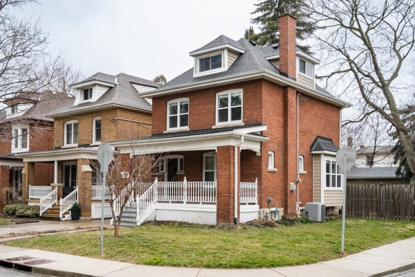 129 Rothsay Avenue, Hamilton
