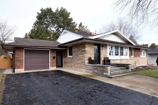 9 CHERRYWOOD Avenue, Grimsby