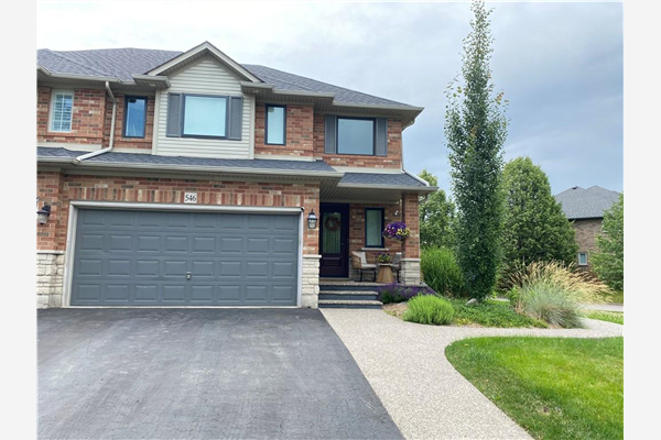 546 Sandcherry Drive, Burlington