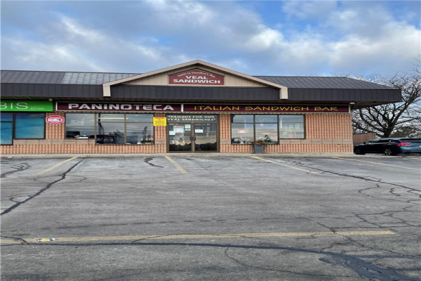 1660 UPPER JAMES Street, Hamilton