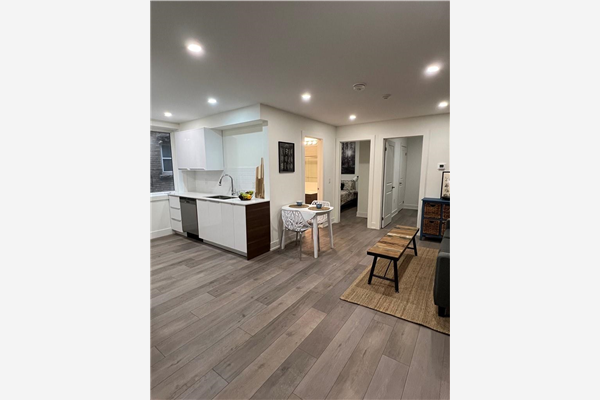 38 West Avenue S|Unit #102, Hamilton