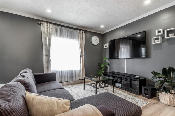 728 TATE Avenue, Hamilton