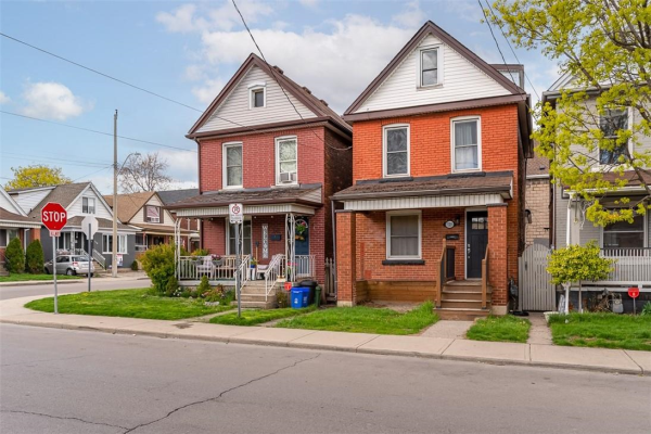 123 Lottridge Street, Hamilton