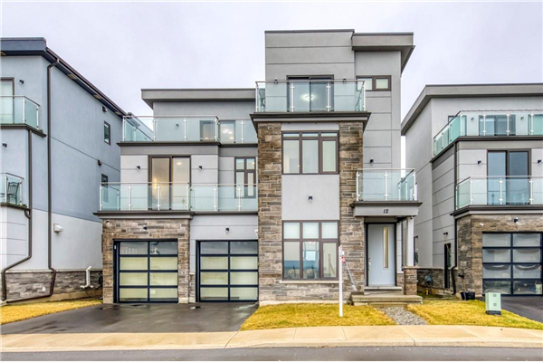 12 SUNROW Gate, Stoney Creek