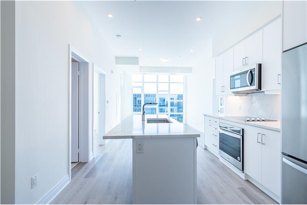 16 Concord Place|Unit #644, Grimsby
