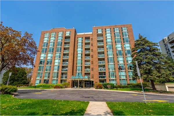 1225 North Shore Boulevard|Unit #303, Burlington