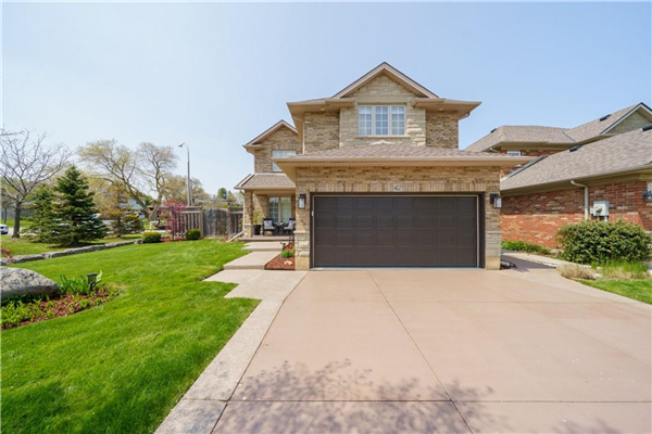 42 ASPEN Drive, Grimsby