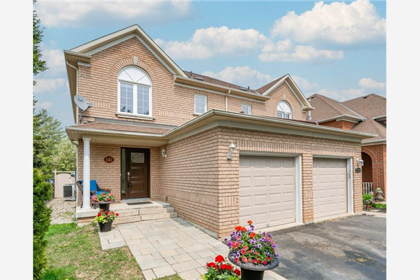 101 HARNESWORTH Crescent, Waterdown