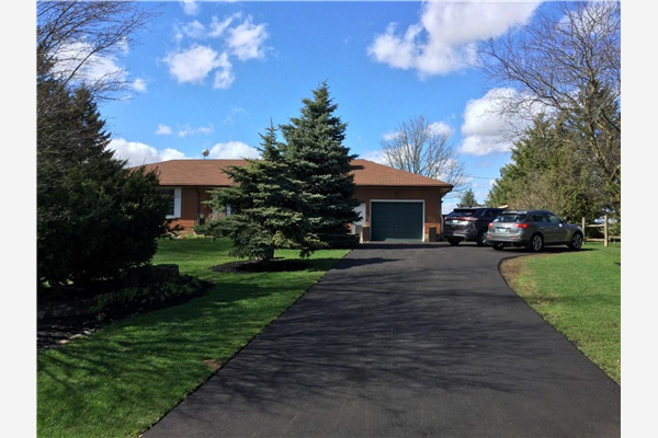 2533 4th Conc Road W, Flamborough