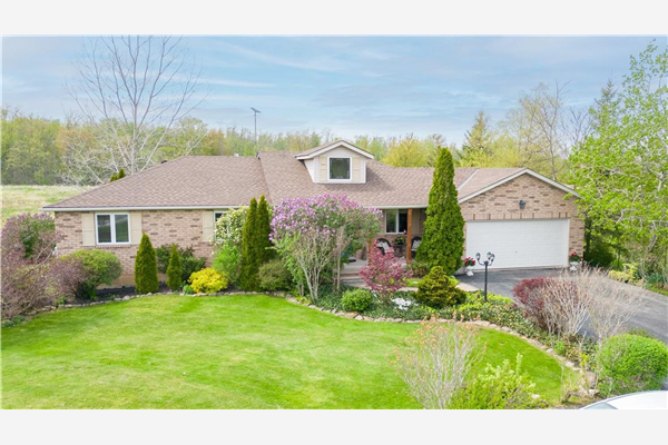 390 MOUNTAIN Road, Grimsby