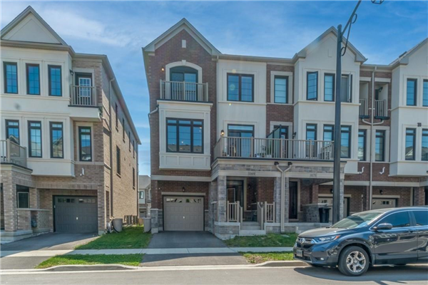 1169 Lloyd Landing, Milton