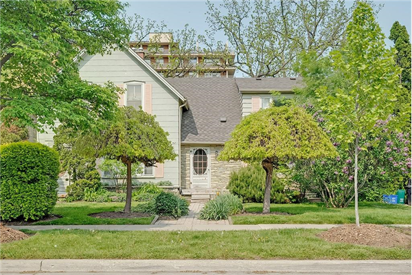 419 BURLINGTON Avenue|Unit #1, Burlington