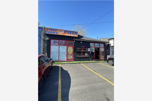 2596 King Road E, Hamilton