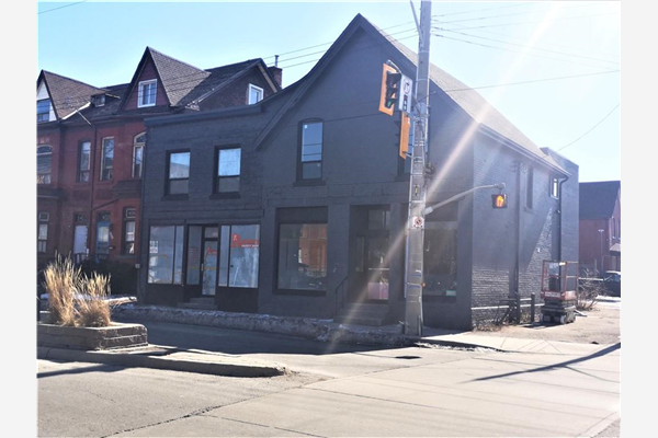 386 BARTON Street E, Hamilton