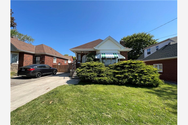 57 Brucedale Avenue E, Hamilton
