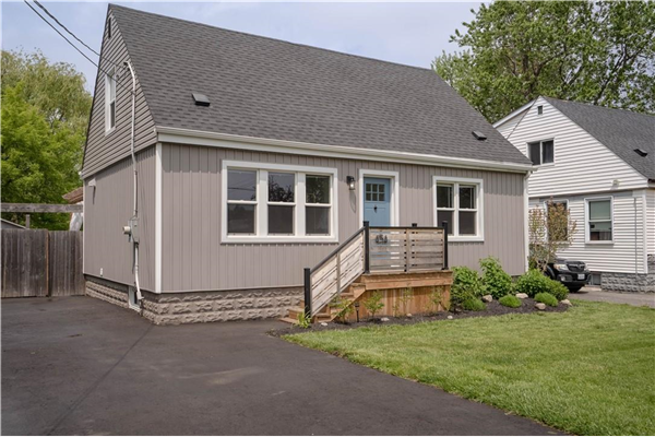 454 EAST 42ND Street, Hamilton