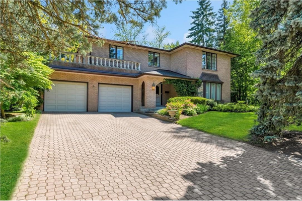 16 MAUREEN Avenue, Ancaster