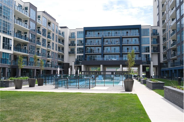 16 Concord Place|Unit #238, Grimsby