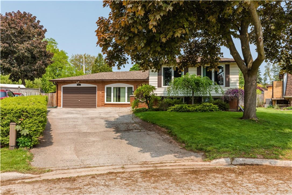 245 Thomas Court, Burlington