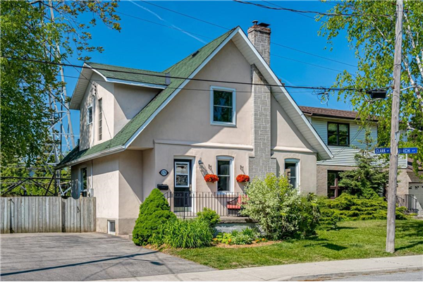 578 Clark Avenue, Burlington