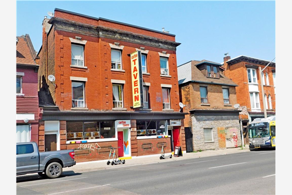 657, 659 KING Street E, Hamilton