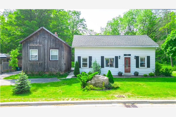 2012 Kilbride Street, Burlington