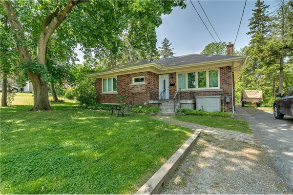 5 DALEVIEW Court, Hamilton