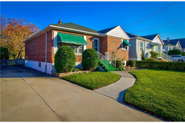 195 ABERFOYLE Avenue, Hamilton