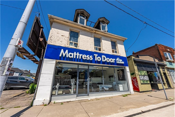 745 BARTON Street E, Hamilton