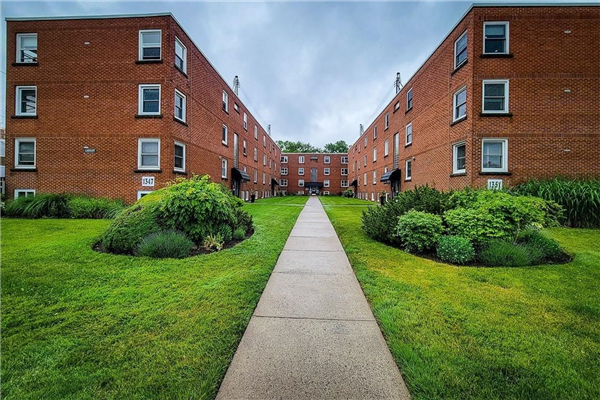 1347 LAKESHORE Road|Unit #24, Burlington