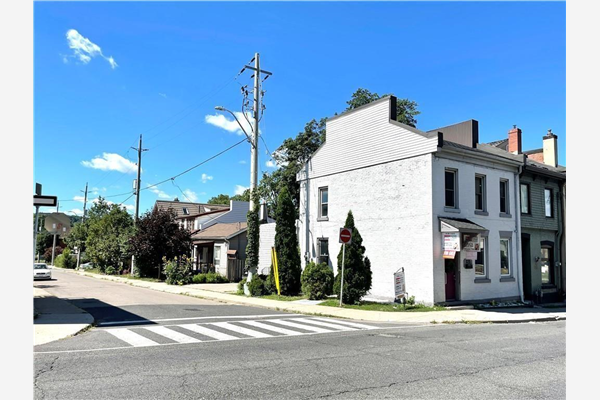 275 MAIN Street W, Hamilton