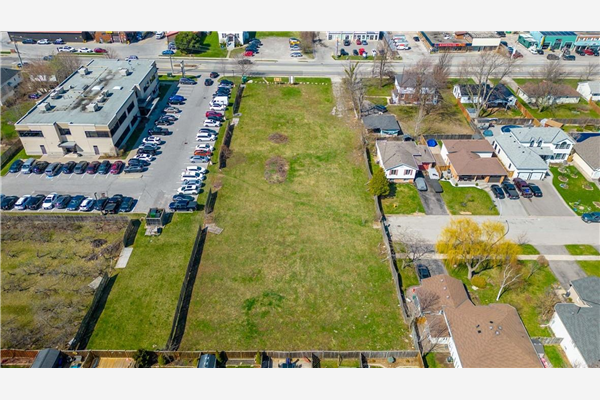 4423 ONTARIO Street, Beamsville