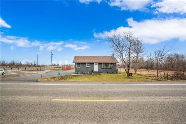 0 North Service Road, Beamsville