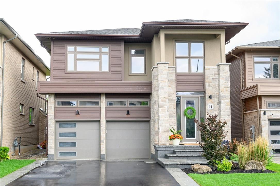 11 Secinaro Avenue