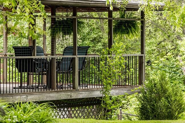 1376 MINERAL SPRINGS Road