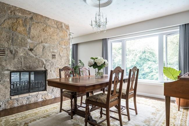 1376 MINERAL SPRINGS Road