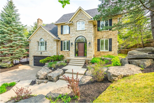 1019 Old Mohawk Road, Ancaster
