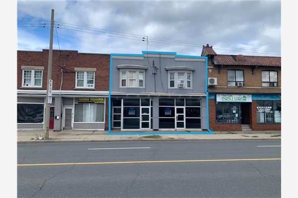 1353 Main Street E, Hamilton