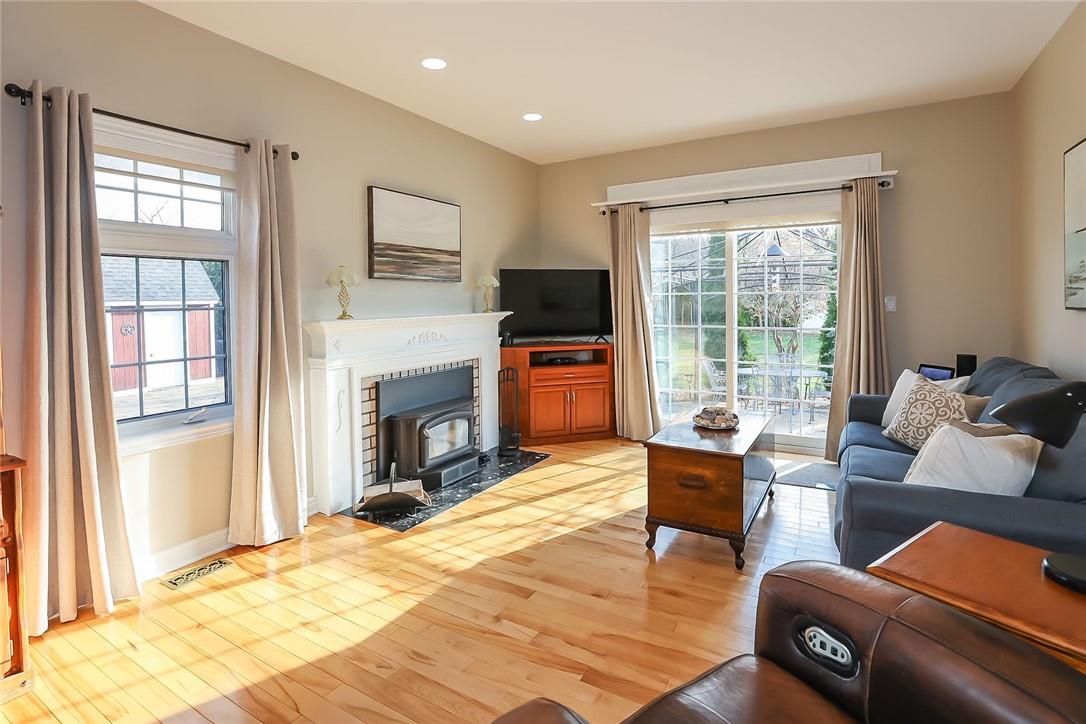 104 Main Street E