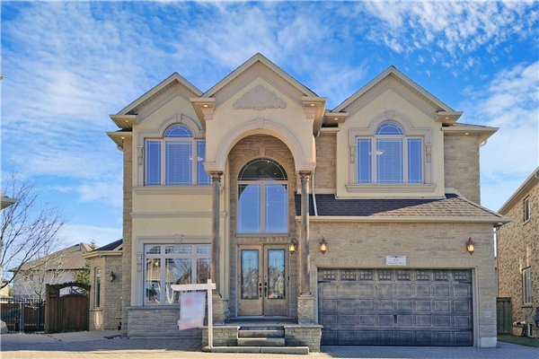 19 DONATELLO Court, Hamilton