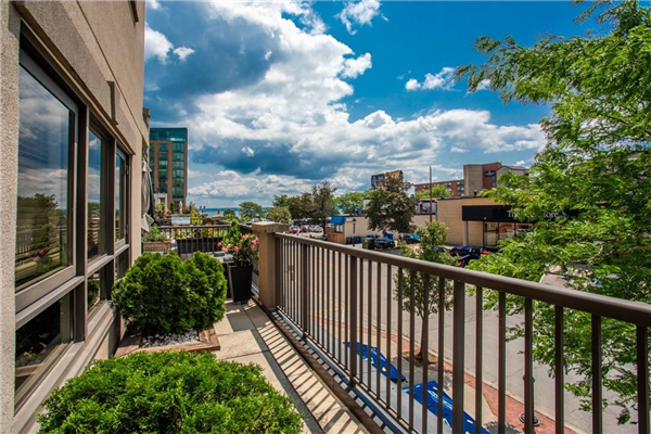 399 Elizabeth Street|Unit #204, Burlington