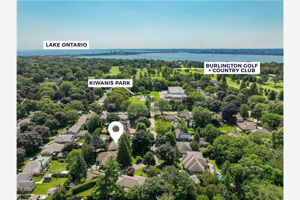 945 Harvey Place, Burlington