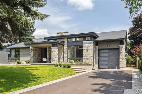 889 Partridge Drive, Burlington